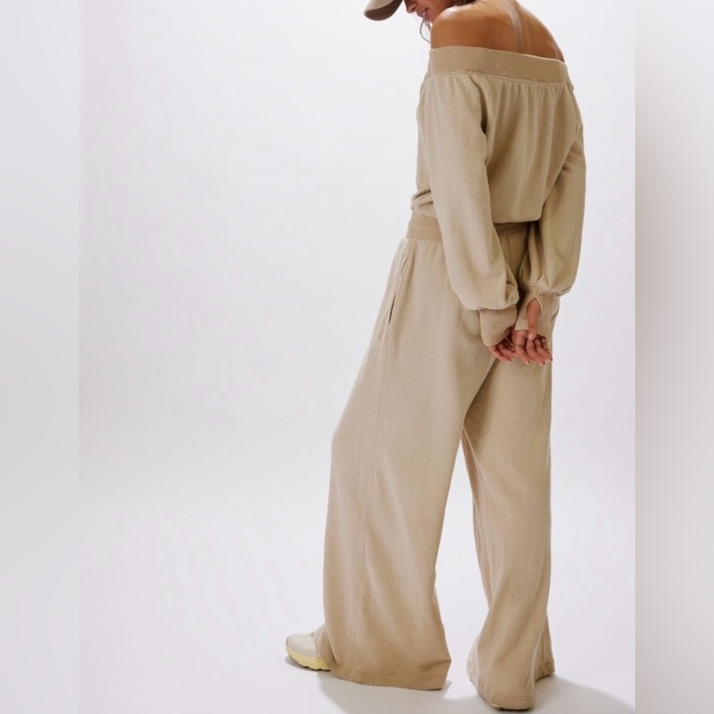 FLAW🤎FP Movement One To Beat Onesie XS Tan NWOT - Picture 2 of 10